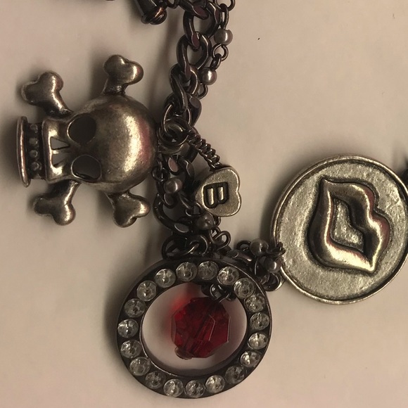 Betsey Johnson vintage spider charm heart bracelet gothic skull poison heart - Picture 1 of 4